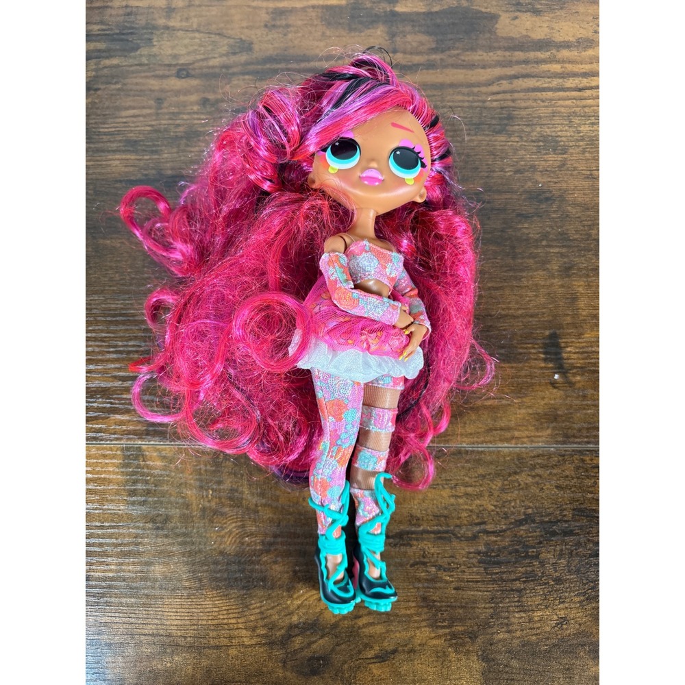 MGA LOL Surprise OMG World Travel Emma Emo Fashion Doll Pink Hair‎ 2019